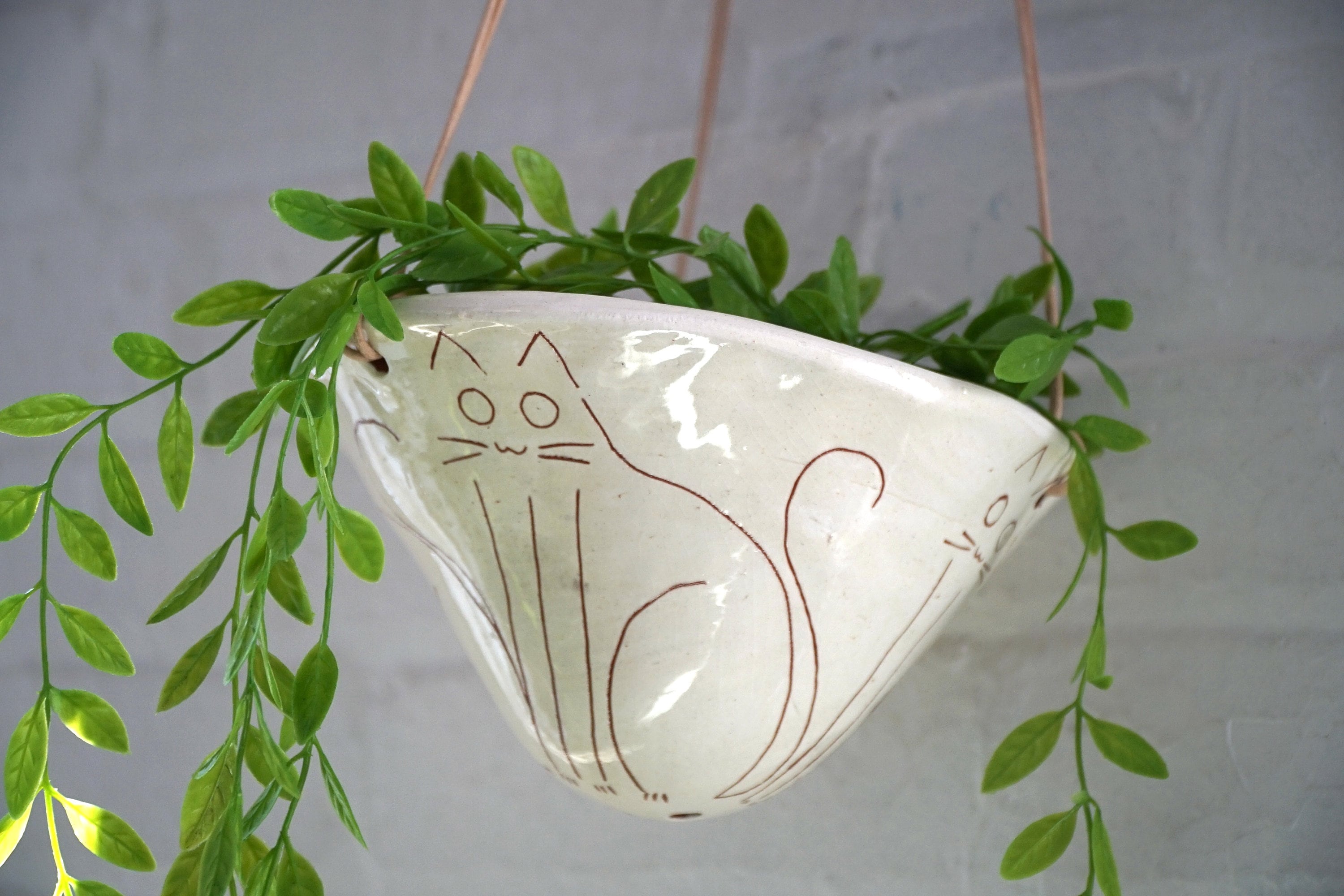 White & Terracotta Hanging Planter w/ "Kitty" Design - Hanging Pot w/ Carved Design - Succulent, Cactus, Herb, Air Plant - Home Decor